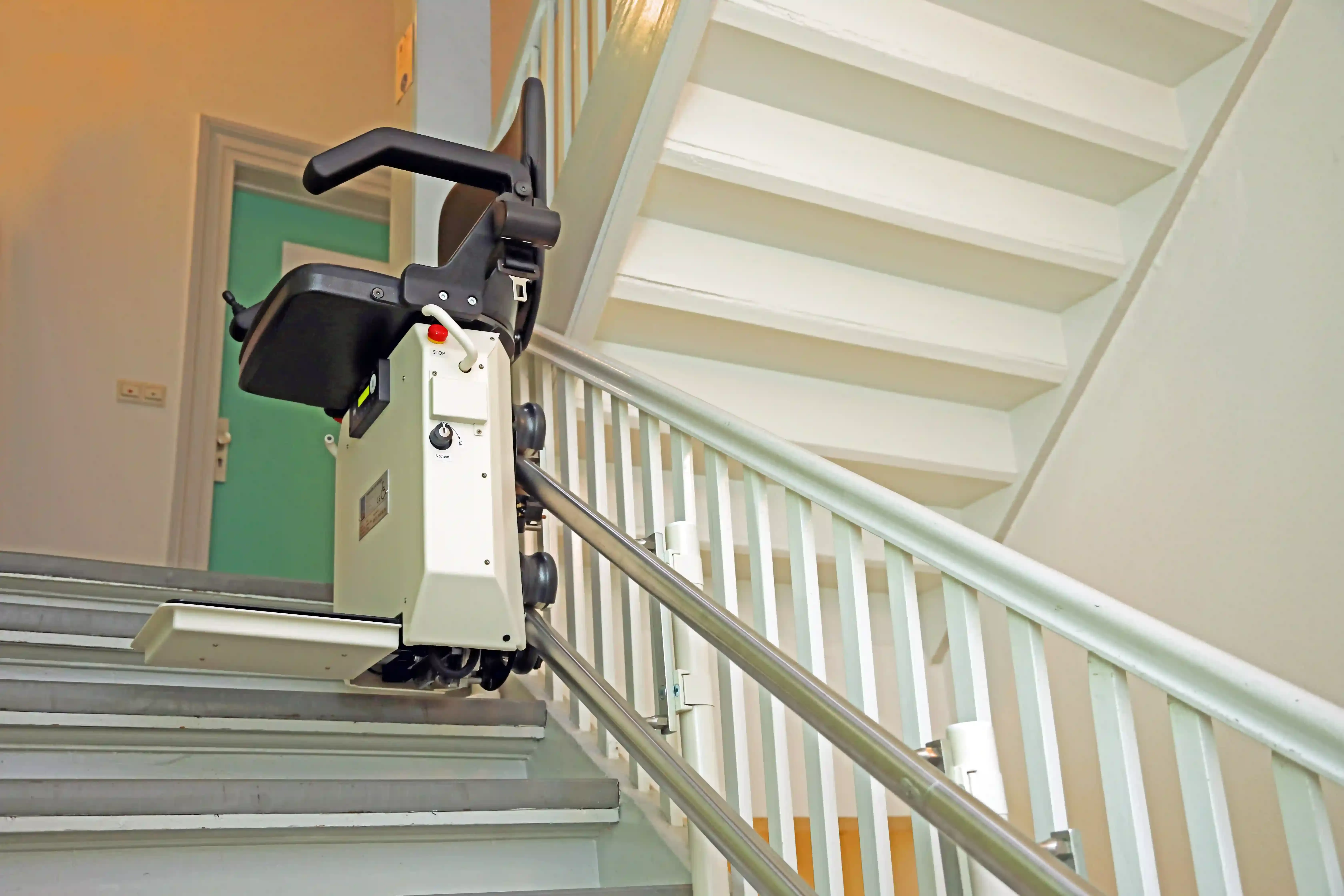 Image monte escalier 4 monte escalier guide