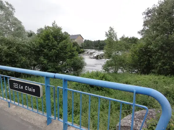 Monte Escalier Guide Monte escalier Beaumont Saint-Cyr
