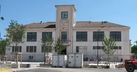 Monte Escalier Guide Monte escalier Décines-Charpieu