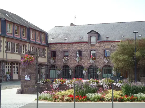 Monte Escalier Guide Monte escalier Montfort-sur-Meu