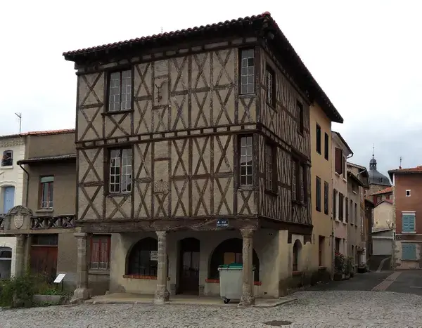 Monte Escalier Guide Monte escalier Saint-Germain-Laval