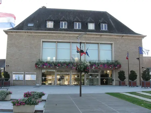 Monte Escalier Guide Monte escalier Saint-Hilaire-du-Harcouët